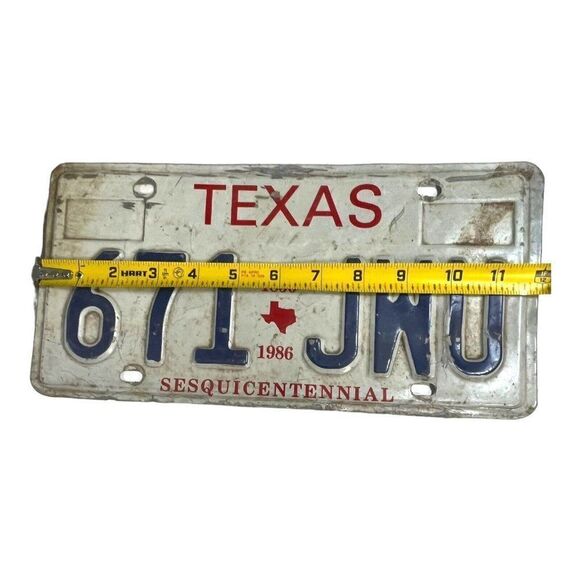 Vintage Texas Sesquicentennial License Plate/Tag 1836-1987 671 JWU Man Cave Barn - Picture 3 of 4